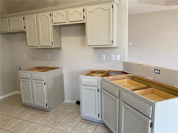 2nd image of 73169 Penn Mill Rd