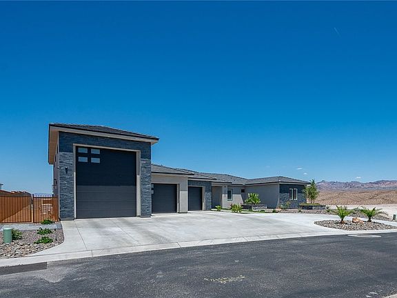 3rd image of 3363 Vista View Court