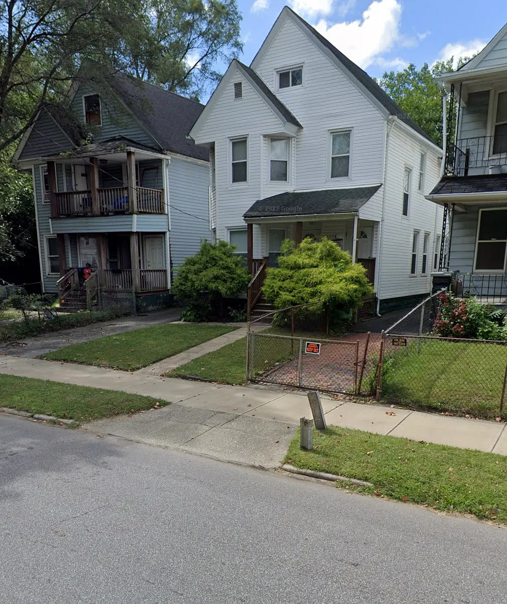 Building Photo - 2216 E 71st St