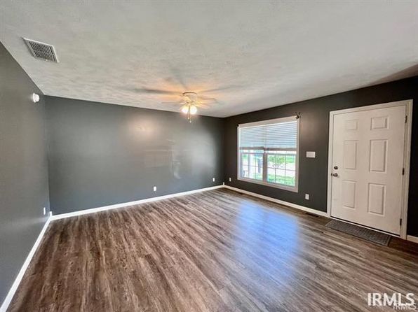 611 Jefferson St, Rockport, IN 47635