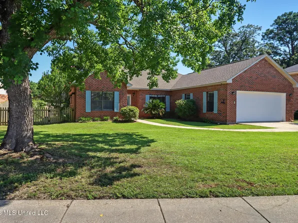 2805 Palmer Dr, Gulfport, MS 39507