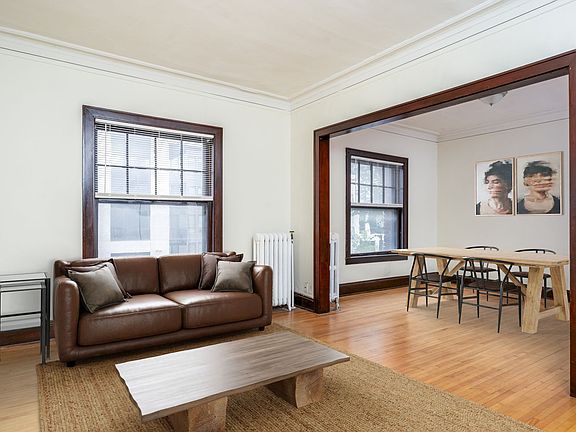 3rd image of 1325 W 27th St APT 207