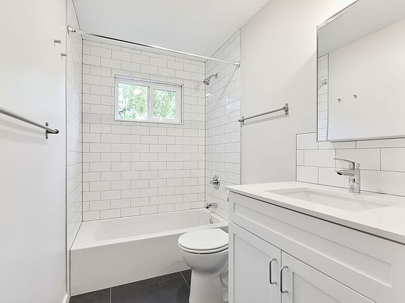3rd image of 628 34th Ave #1