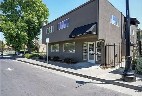 436 Center St Photo 1