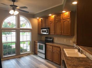 4614 Shirl Ct, Lincoln, NE 68516