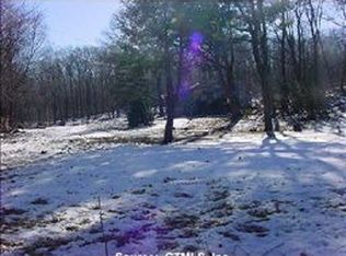 71 Park Dr, Berlin, CT 06037