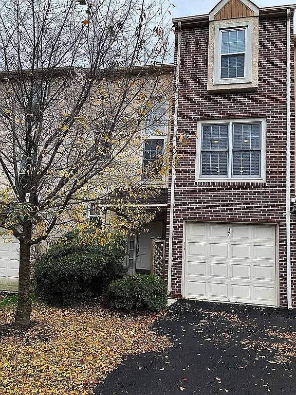 37 White Pine Ct photo 1