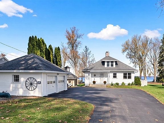 3rd image of 7171 Lakeshore Rd