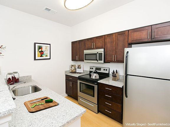 4th image of 629 Wilbur Sq #8-661