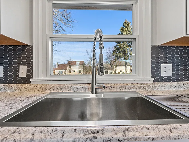 1514 W Dupont Rd — Photo 20