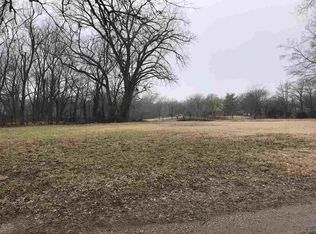 811 N Elm St, Newton, KS 67114