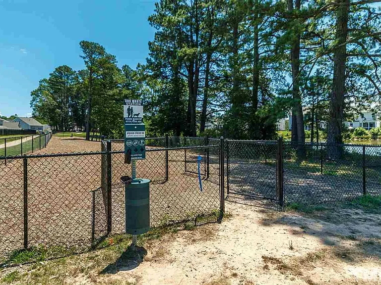 1207 Falling Rock Pl — Photo 28