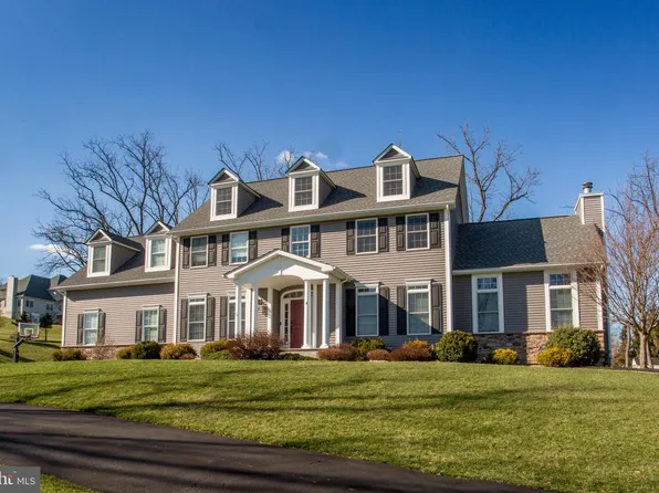 4 Ashton Ct, Flemington, NJ 08822