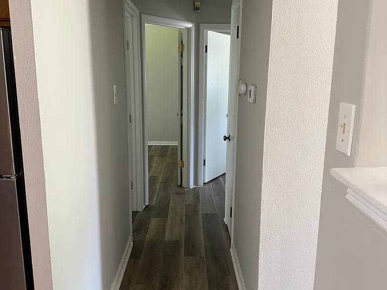 10233 Florinda Dr — Photo 11