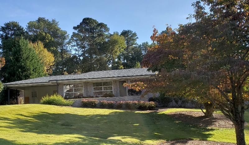 1st image of 2330 Valley View Dr SE