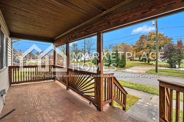 2 bed, 1.0 bath, 800 sqft, $1,095 — Photo 2