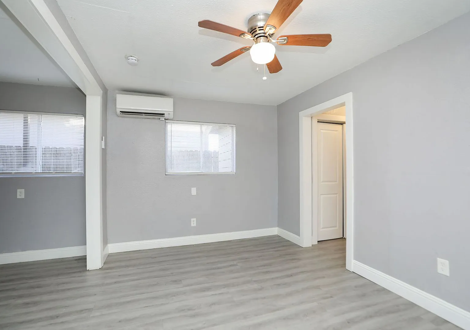 For Lease-Housing Vouchers Accepted | 2 Bed, 1 Bath | 800 Sq Ft | Sunnyside Place Community | — Photo 2