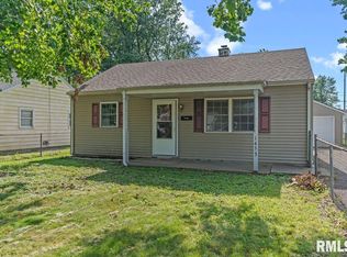 1653 N 20th St, Springfield, IL 62702