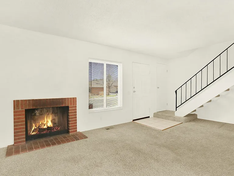 3655 S Kittredge St #E — Photo 7