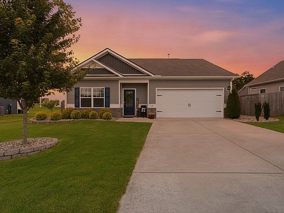3rd image of 2108 Franks Ct