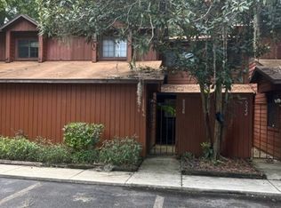 5526 SW 8th Pl, Gainesville, FL 32607