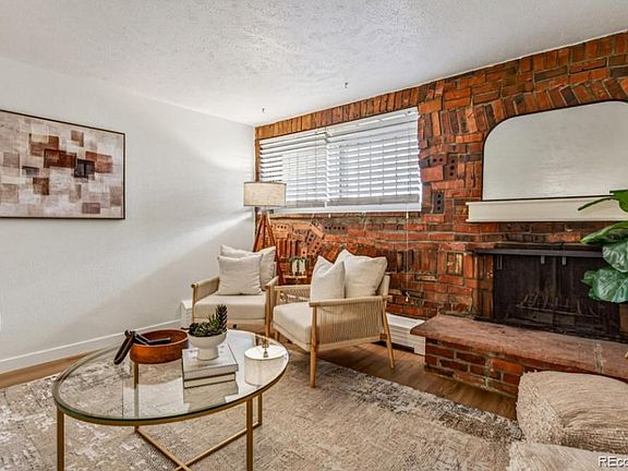 2nd image of 625 N Pennsylvania Street #106