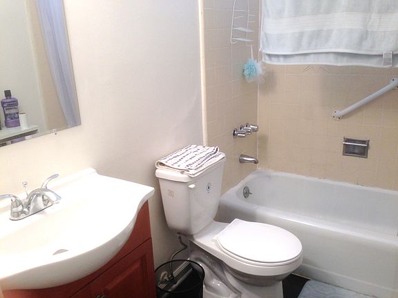 2nd image of 3961 Moore St APT 1