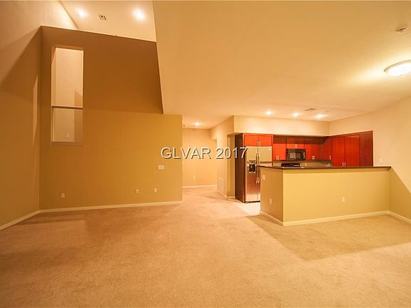 3rd image of 4565 Dean Martin Dr Unit 106