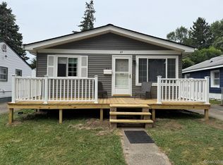 65 E Princeton Ave, Pontiac, MI 48340