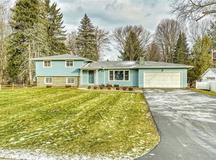 10 Alina St, Fairport, NY 14450