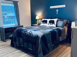 9814 Sunrise Cir, Zeeland, MI 49464