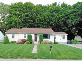 115 Crane St, Warwick, RI 02889