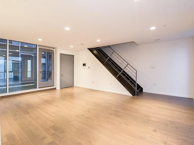 1531 N Franklin St #5 — Photo 6