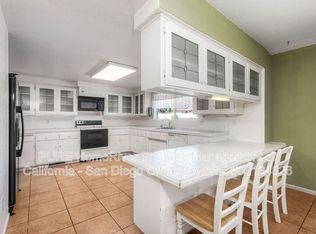 2135 E El Norte Pkwy E, Escondido, CA 92027