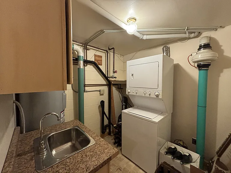 Second Laundry room in Basement