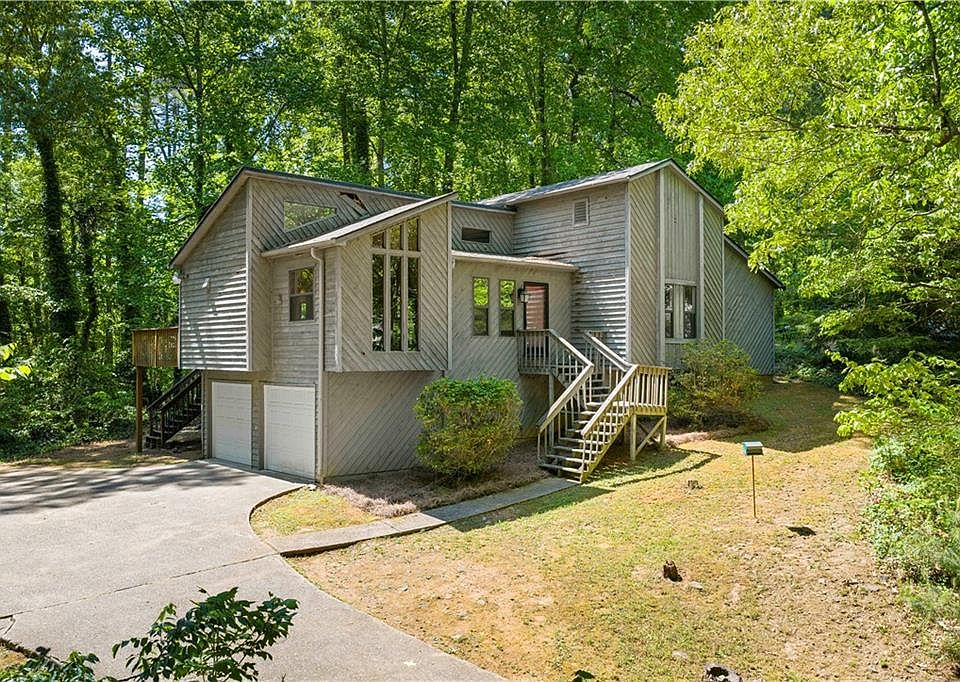 1st image of 4557 Patrick Dr NE