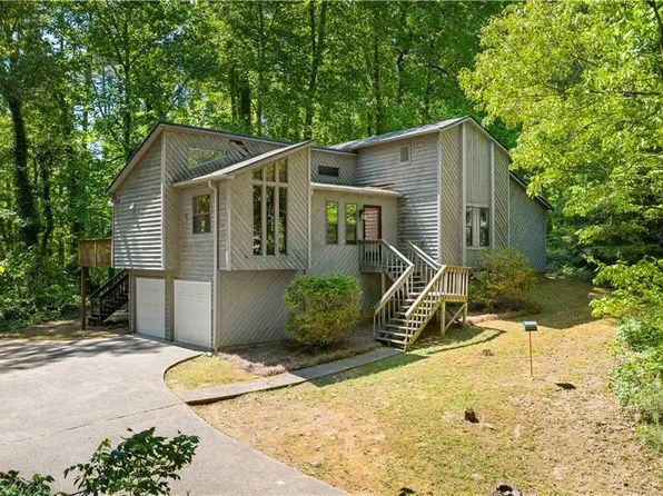 4557 Patrick Dr NE, Kennesaw, GA 30144