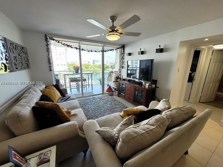 18081 Biscayne Blvd #602 — Photo 7