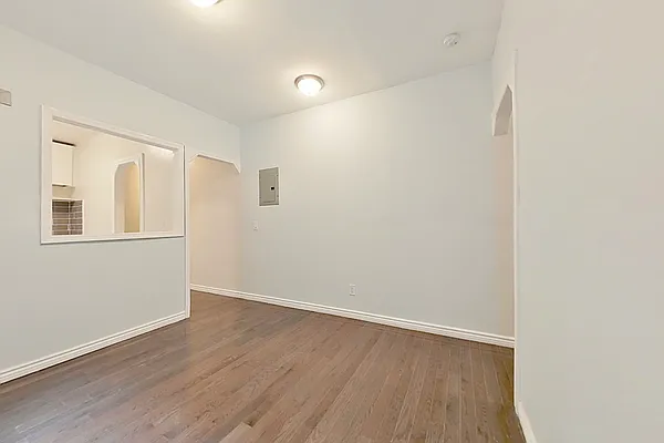 Rented by Platinum Properties | media 9