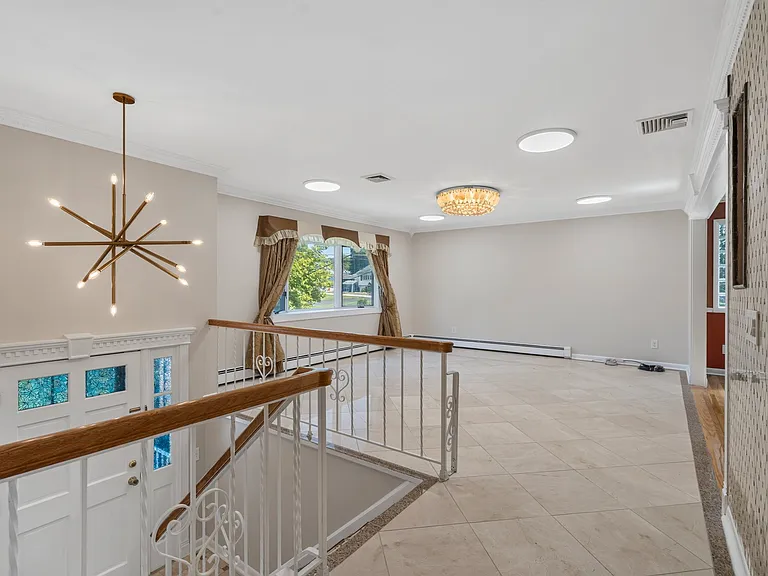 25 Cleveland Ave — Photo 13