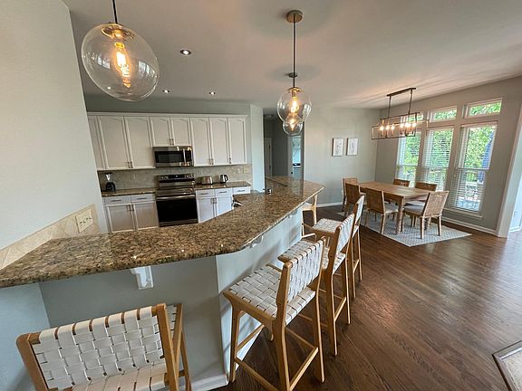 5th image of 260 Chandeleur Dr #1