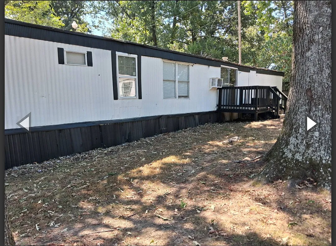 3 bed, 1.5 bath, 924 sqft, $850 — Photo 3