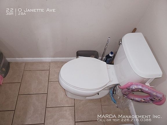 3rd image of 2210 Janette Ave