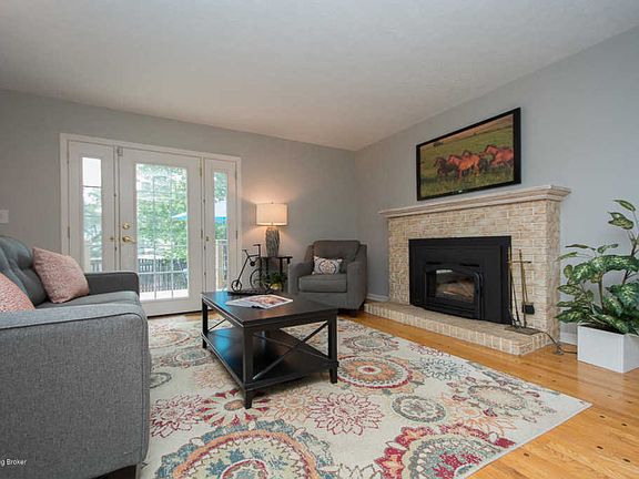 3rd image of 1819 Kline Ct