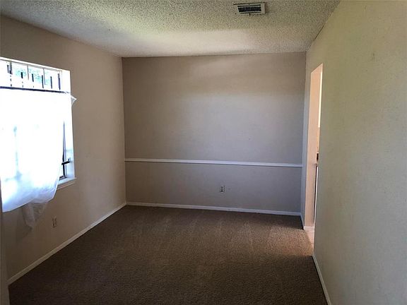 3rd image of 5006 E Orem Dr