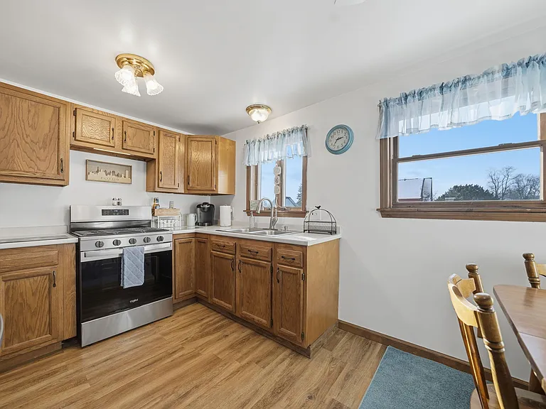 56 Klaum Ave — Photo 19