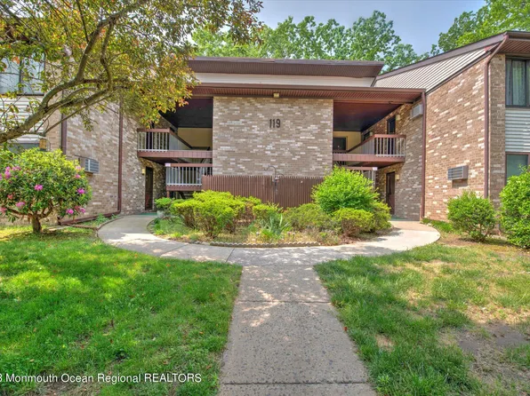 119 Amberly Drive #G, Manalapan, NJ 07726