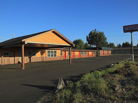 3rd image of 136731 Highway 97 N