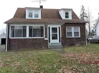 526 8th St, Struthers, OH 44471