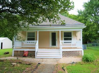 506 E Clara St, Carterville, MO 64835